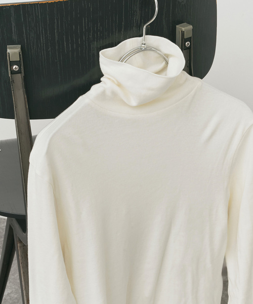 Spick & Span(スピックアンドスパン)の「《追加》ハイネックプルオーバー(Tシャツ/カットソー・レディース・ホワイト/レッド/マルチ/スミクロ・FREE)」の2枚目の写真