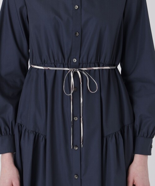 BLUE LABEL CRESTBRIDGE(ブルーレーベルクレストブリッジ)の「ギャザーシャツドレス(ワンピース・レディース・ダークネイビー/ベージュ系その他・38/40/36)」の5枚目の写真