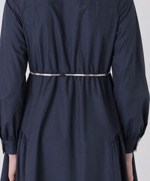 BLUE LABEL CRESTBRIDGE(ブルーレーベルクレストブリッジ)の「ギャザーシャツドレス(ワンピース・レディース・ダークネイビー/ベージュ系その他・38/40/36)」の6枚目の写真