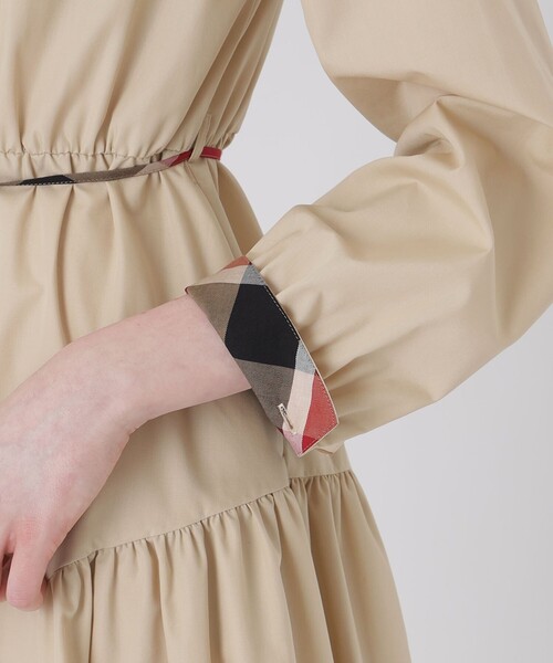 BLUE LABEL CRESTBRIDGE(ブルーレーベルクレストブリッジ)の「ギャザーシャツドレス(ワンピース・レディース・ダークネイビー/ベージュ系その他・38/40/36)」の14枚目の写真