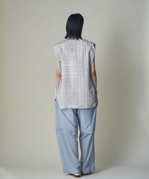 mintdesigns（ミントデザインズ）の「Dot Doll Bandana Patchwork Shirt（シャツ/ブラウス・レディース・ベージュ/ネイビー・ONESIZE）」の3枚目の写真