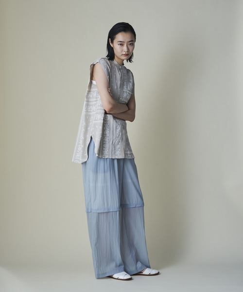 mintdesigns（ミントデザインズ）の「Dot Doll Bandana Patchwork Shirt（シャツ/ブラウス・レディース・ベージュ/ネイビー・ONESIZE）」の4枚目の写真