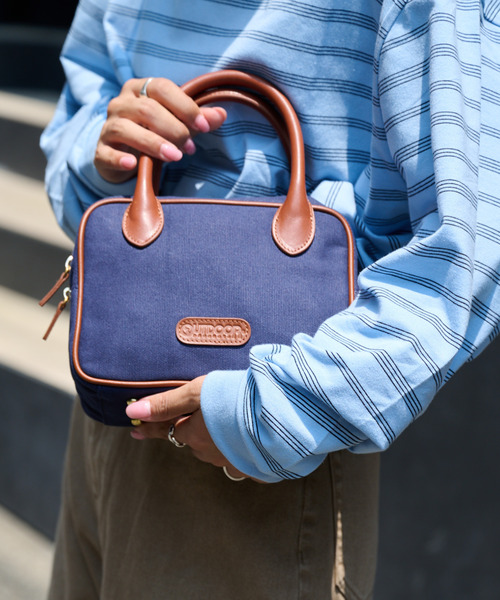 OUTDOOR PRODUCTS(アウトドアプロダクツ)の「CANVAS LEATHER CUBE BAG(ショルダーバッグ・レディース・カーキ/ネイビー・FREE)」の9枚目の写真