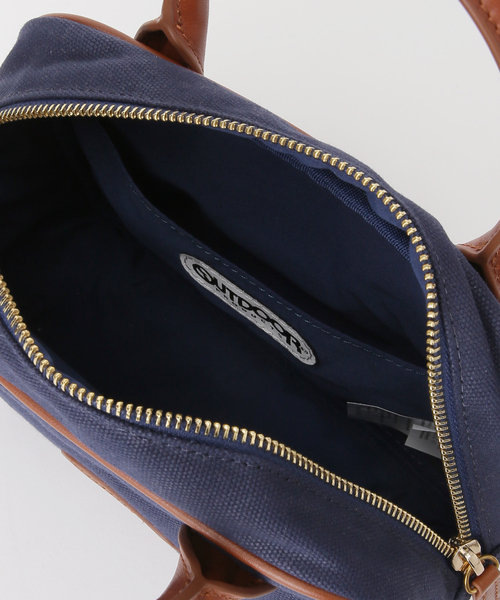OUTDOOR PRODUCTS(アウトドアプロダクツ)の「CANVAS LEATHER CUBE BAG(ショルダーバッグ・レディース・カーキ/ネイビー・FREE)」の3枚目の写真