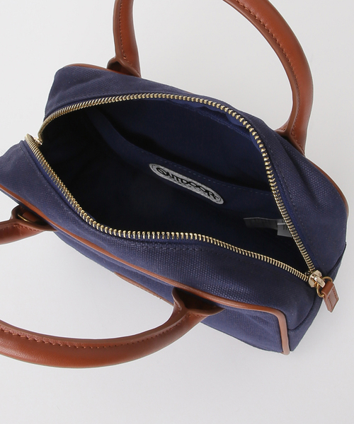 OUTDOOR PRODUCTS(アウトドアプロダクツ)の「CANVAS LEATHER CUBE BAG(ショルダーバッグ・レディース・カーキ/ネイビー・FREE)」の4枚目の写真