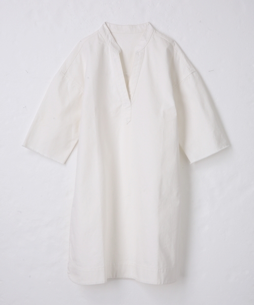 Chico（チコ）の「スキッパーデニムワンピース（ワンピース・レディース・ホワイト/ブルー/ライトブルー・FREE）」の2枚目の写真