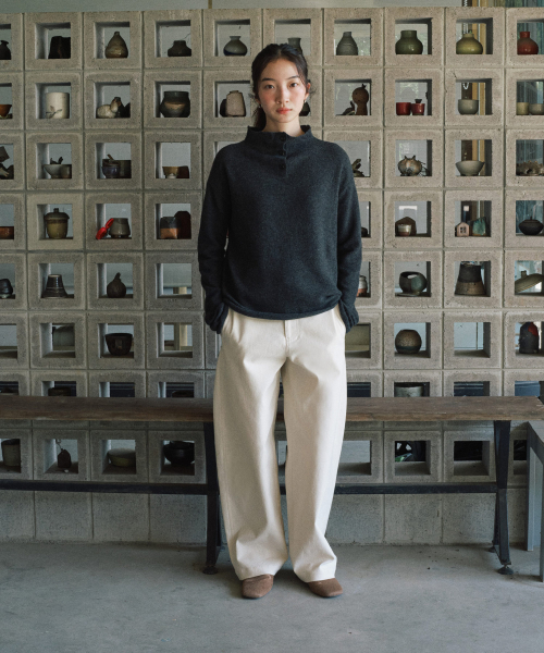 STEP AROUND(ステップアラウンド)の「コットンストレッチカーブパンツ_アイボリー(その他パンツ・レディース・その他・SMALL/MEDIUM)」の1枚目の写真