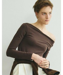 OUR WACOAL（アワワコール）の「カップ付きアシンメトリートップス（Tシャツ/カットソー）」