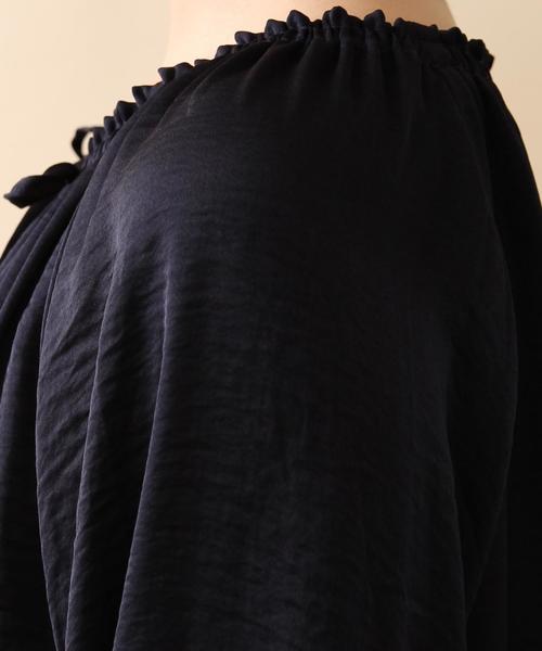 coen(コーエン)の「ヴィンテージサテンギャザーブラウス(シャツ/ブラウス・レディース・オリーブ/ネイビー/マスタード・FREE)」の12枚目の写真