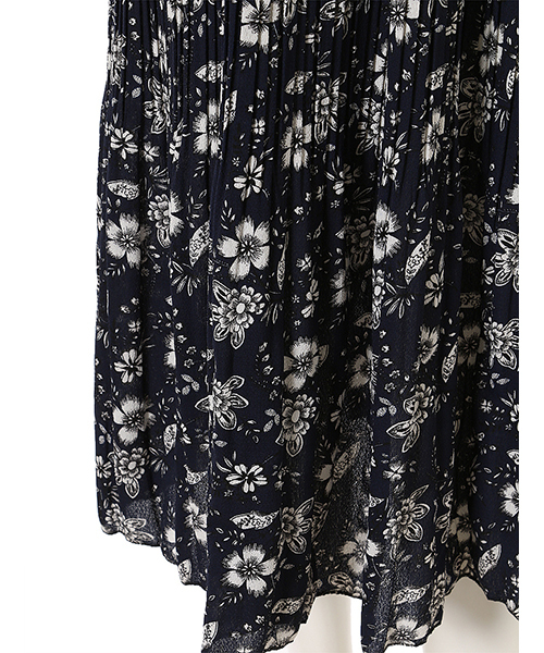 fifth（フィフス）の「フリルハイネックレトロフラワーワンピース（ワンピース・レディース・グレー/ネイビー・MEDIUM）」の9枚目の写真