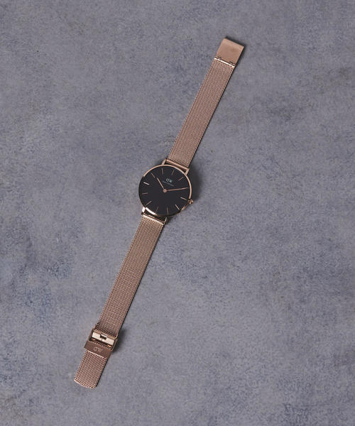 Daniel Wellington（ダニエルウェリントン）の「＜Daniel Wellington（ダニエル ウェリントン）＞PETITE BLACK 腕時計32mm†◆（アナログ腕時計・レディース・ゴールド/シルバー・FREE）」の4枚目の写真