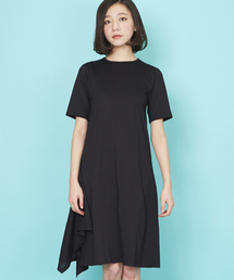 カラー盛りの夏 あえての 黒ワンピ で差をつける 黒でも涼やかに見えるワンピとは Zozotown