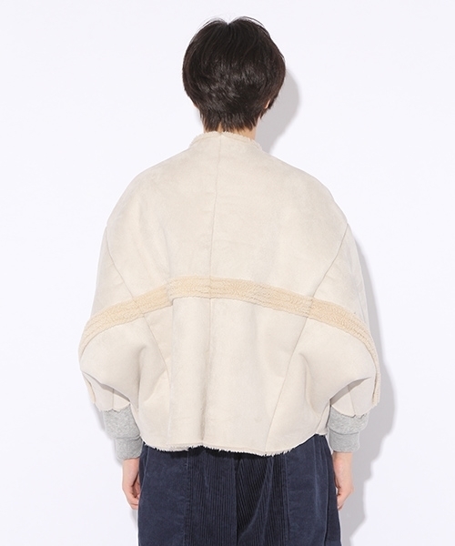 niko and（ニコアンド）の「フェイクムートンリバーシブルボレロ