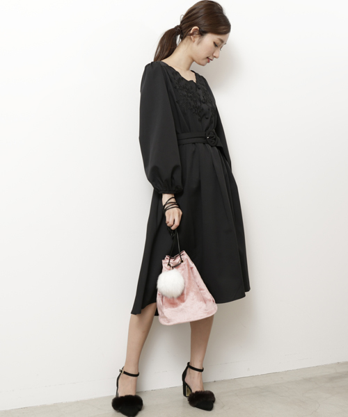 RAY CASSIN（レイカズン）の「衿ぐりスカラップ刺繍１０分袖ワンピース（ワンピース・レディース・ブラック/ピンク/A・FREE）」の20枚目の写真