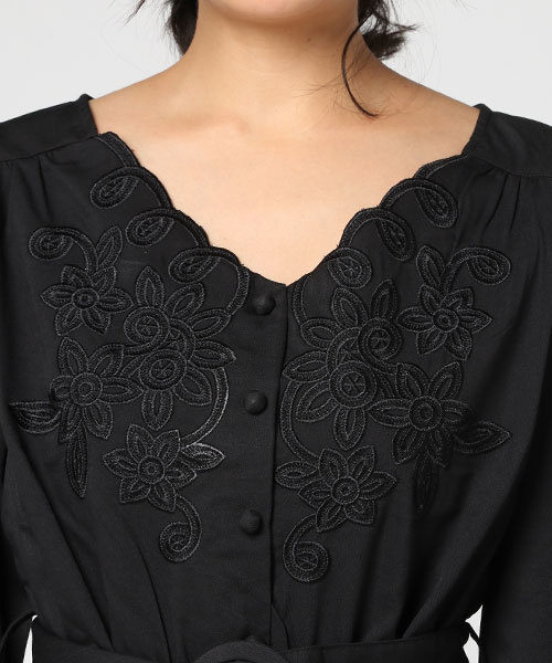 RAY CASSIN（レイカズン）の「衿ぐりスカラップ刺繍１０分袖ワンピース（ワンピース・レディース・ブラック/ピンク/A・FREE）」の15枚目の写真