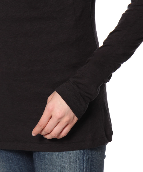 rag & bone（ラグアンドボーン）の「THE CLASSIC LS TEE（Tシャツ/カットソー・レディース・ブラック・X-SMALL/SMALL）」の6枚目の写真