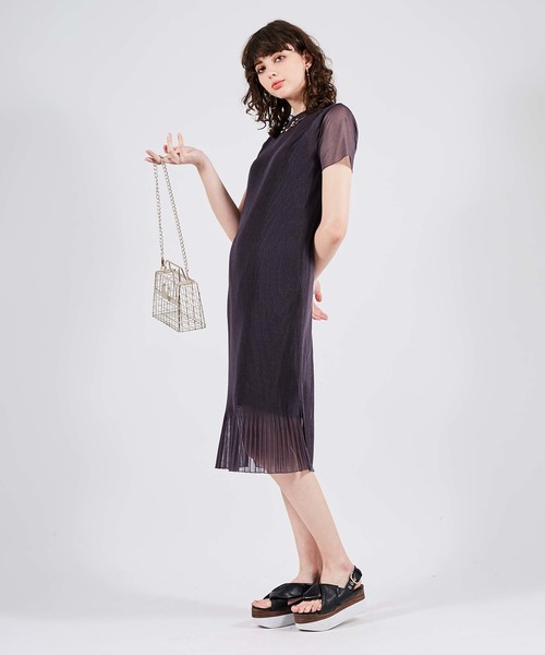 UNITED TOKYO(ユナイテッドトウキョウ)の「ニットプリーツワンピース(ワンピース・レディース・ブラック/ベージュ/レッド/パープル/バーガンディー・1)」の12枚目の写真