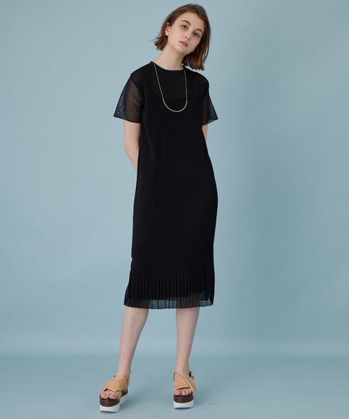 UNITED TOKYO(ユナイテッドトウキョウ)の「ニットプリーツワンピース(ワンピース・レディース・ブラック/ベージュ/レッド/パープル/バーガンディー・1)」の14枚目の写真