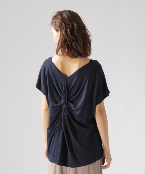 BAYFLOW（ベイフロー）の「ウシロネジリプルオーバー（ニット/セーター・レディース・ネイビー/その他1/カーキ・SMALL/MEDIUM）」の13枚目の写真