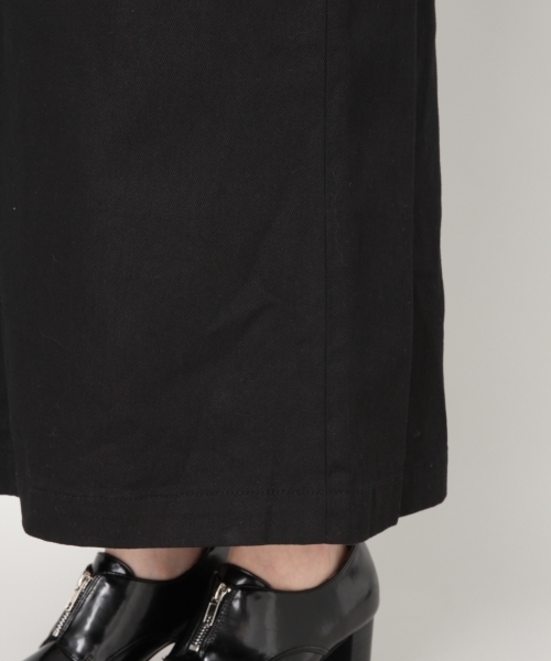 LOWRYS FARM（ローリーズファーム）の「コットンツイルジャンスカ 807933（ワンピース・レディース・ブラック/キャメル・MEDIUM/LARGE）」の10枚目の写真