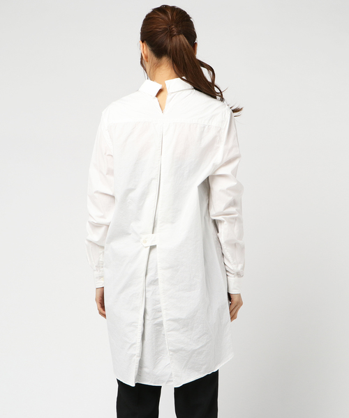 STUDIOUS（ステュディオス）の「SPLIT BACK SHIRT DRESS（シャツ/ブラウス・レディース・ネイビー/ホワイト・1）」の3枚目の写真