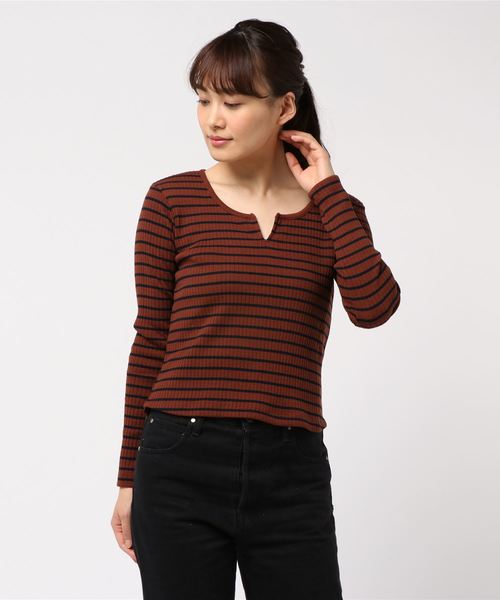 one way(ワンウェイ)の「ハリヌキボーダーテレコTOPS(Tシャツ/カットソー・レディース・ホワイト/ライトグリーン/ライトブラウン/ダークブルー・M)」の7枚目の写真