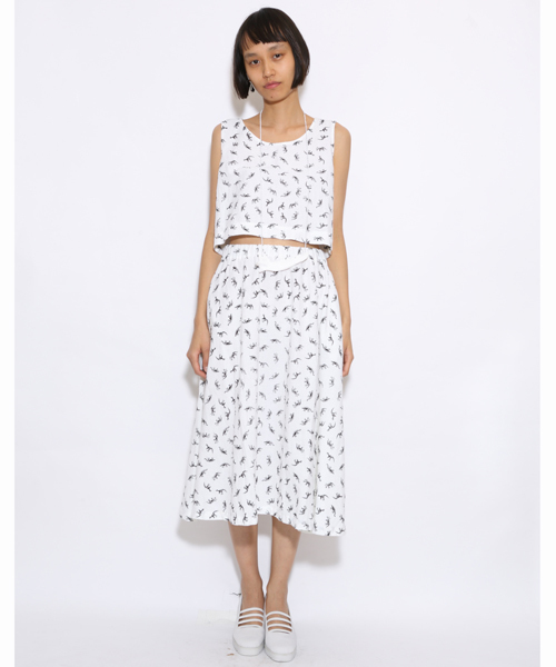 i（アイ）の「恐竜プリントギャザースカート（スカート・レディース・ホワイト/ブラック・ﾌﾘ-）」の8枚目の写真