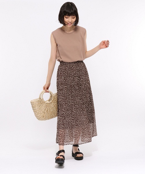 LAKOLE(ラコレ)の「ジラフ柄ブロークンプリーツスカート / LAKOLE(スカート・レディース・ブラック/ブラウン・SMALL/MEDIUM)」の10枚目の写真