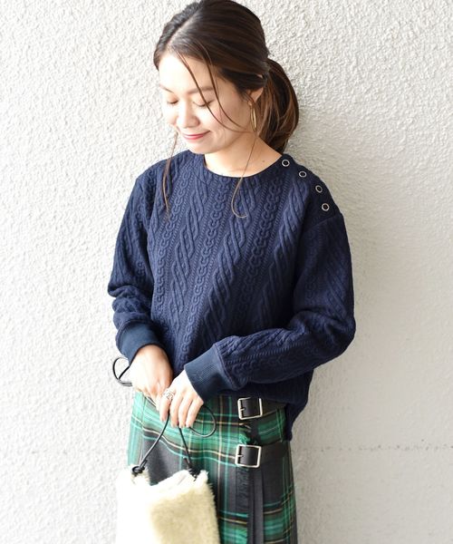 liflattie ships（リフラティ シップス）の「liflattie ships:ケーブルキルトトップス（Tシャツ/カットソー・レディース・ネイビー/グレー/オフホワイト・SMALL/MEDIUM）」の3枚目の写真