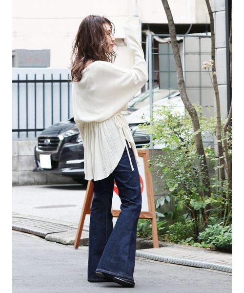 Ungrid（アングリッド）の「ウエストギャザーロングスリーブTee（Tシャツ/カットソー・レディース・ダークブラウン/カーキ/アイボリー・FREE）」の5枚目の写真