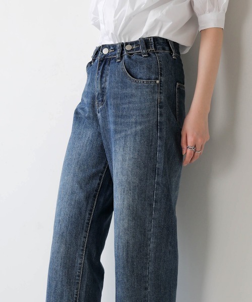 Bab（バブ）の「【WEB限定】ダブルボタンワイドデニム（デニムパンツ・レディース・ライトブルー/ブルー・M/L）」の17枚目の写真