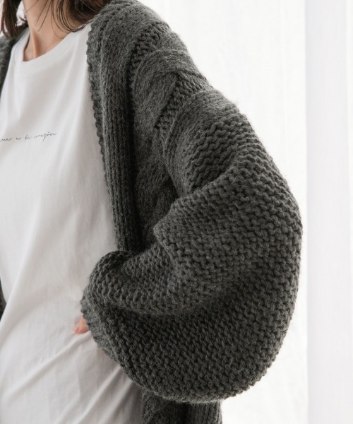 LOWRYS FARM（ローリーズファーム）の「１．５Ｇケーブルカーディガン　897277（カーディガン/ボレロ・レディース・ダークブラウン/グレー/アイボリー・FREE）」の13枚目の写真