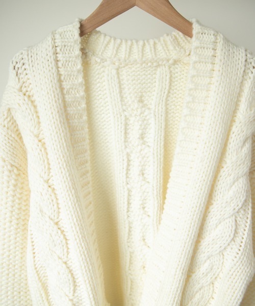 LOWRYS FARM（ローリーズファーム）の「１．５Ｇケーブルカーディガン　897277（カーディガン/ボレロ・レディース・ダークブラウン/グレー/アイボリー・FREE）」の21枚目の写真