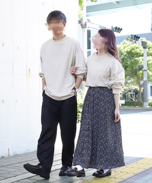 PairPair（ペアペア）の「ポケ付きモックネックロンT(ユニセックス)（Tシャツ/カットソー・レディース・スミクロ/モカ/ブルーグレー/ブラウン/オフホワイト/グレイッシュベージュ・FREE）」の6枚目の写真