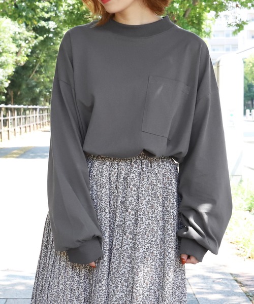 PairPair（ペアペア）の「ポケ付きモックネックロンT(ユニセックス)（Tシャツ/カットソー・レディース・スミクロ/モカ/ブルーグレー/ブラウン/オフホワイト/グレイッシュベージュ・FREE）」の14枚目の写真