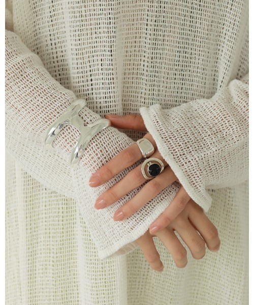 TODAYFUL(トゥデイフル)の「ボリュームドームリング(リング・レディース・シルバー/ゴールド・#13/#11)」の4枚目の写真