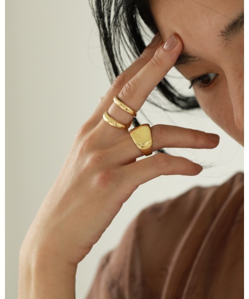 TODAYFUL(トゥデイフル)の「ボリュームドームリング(リング・レディース・シルバー/ゴールド・#13/#11)」の9枚目の写真