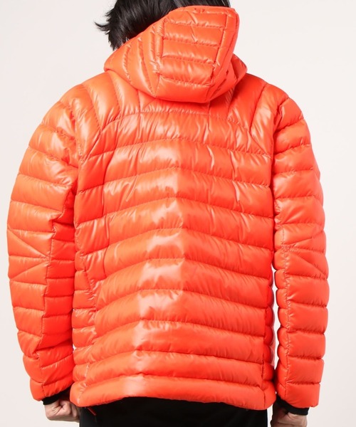 RLX GOLF（アールエルエックスゴルフ）の「ウォーターリペラント