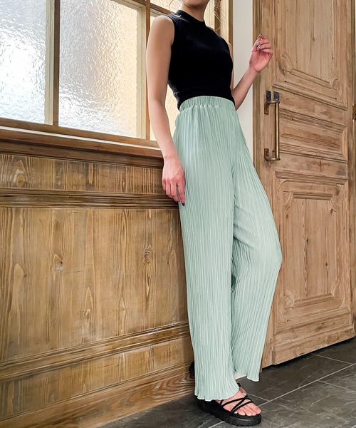 JUNOAH（ジュノア）の「裾メロウプリーツワイドパンツ（その他パンツ・レディース・ホワイト/ブラック/グレー/ピンク/ブルー/ミント/モカ・FREE）」の8枚目の写真