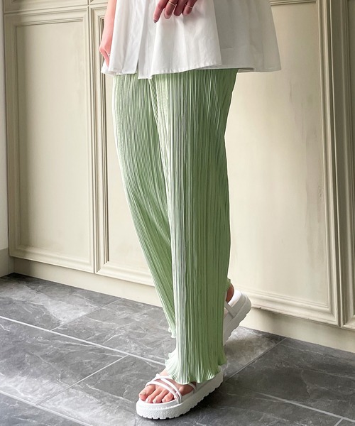 JUNOAH（ジュノア）の「裾メロウプリーツワイドパンツ（その他パンツ・レディース・ホワイト/ブラック/グレー/ピンク/ブルー/ミント/モカ・FREE）」の11枚目の写真