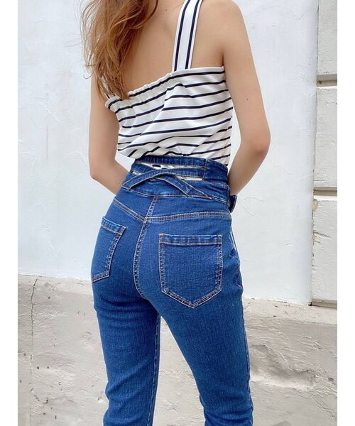 RESEXXY（リゼクシー）の「【IS】ベルト付デニムパンツ（デニムパンツ・レディース・インディゴブルー/ライトブルー・MEDIUM/SMALL/X-SMALL）」の2枚目の写真