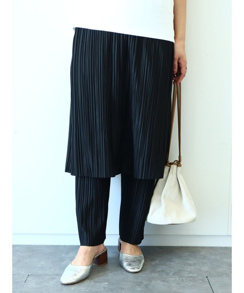 RAY CASSIN FAVORI（レイカズンフェバリ）の「・RAY CASSIN プリーツスカートレイヤードパンツ＊（その他パンツ・レディース・ブラック/カーキ/アイボリー/ピンクベージュ・FREE）」の3枚目の写真