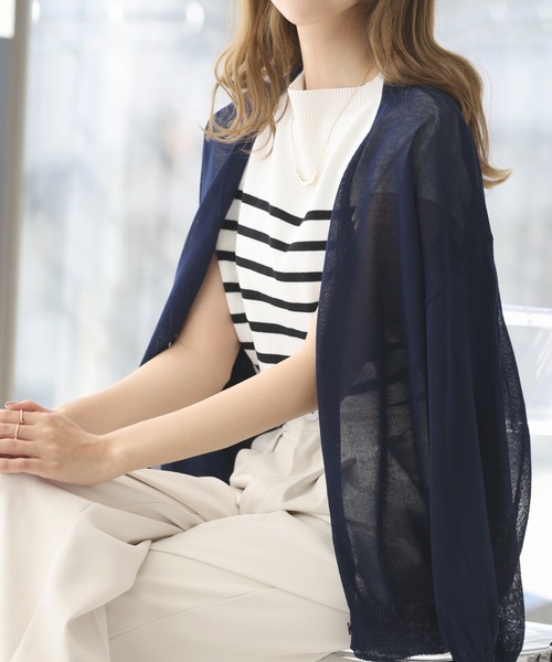 Futier land（フューティアランド）の「ひんやり接触冷感。バルーンスリーブシアーカーディガン（カーディガン/ボレロ・レディース・オフホワイト/ブラック/チャコールグレー/ベージュ/ベージュ系その他/グリーン系その他/イエロー/ピンクベージュ/オレンジ/ブルー/ピンク/ライトグリーン/テラコッタ/マスタード/グリーン/ネイビー/ライトブルー/グレー/ブラウン/ボルドー/アイボリー/ライトピンク/レッド・FREE/LARGE）」の14枚目の写真