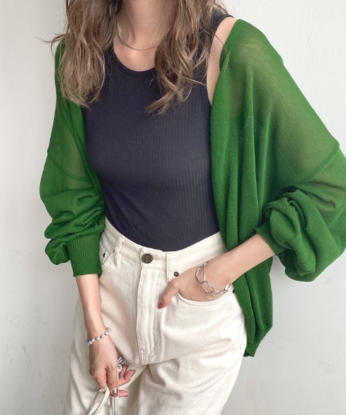 Futier land（フューティアランド）の「ひんやり接触冷感。バルーンスリーブシアーカーディガン（カーディガン/ボレロ・レディース・オフホワイト/ブラック/チャコールグレー/ベージュ/ベージュ系その他/グリーン系その他/イエロー/ピンクベージュ/オレンジ/ブルー/ピンク/ライトグリーン/テラコッタ/マスタード/グリーン/ネイビー/ライトブルー/グレー/ブラウン/ボルドー/アイボリー/ライトピンク/レッド・FREE/LARGE）」の10枚目の写真