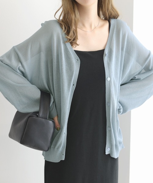 Futier land（フューティアランド）の「ひんやり接触冷感。バルーンスリーブシアーカーディガン（カーディガン/ボレロ・レディース・オフホワイト/ブラック/チャコールグレー/ベージュ/ベージュ系その他/グリーン系その他/イエロー/ピンクベージュ/オレンジ/ブルー/ピンク/ライトグリーン/テラコッタ/マスタード/グリーン/ネイビー/ライトブルー/グレー/ブラウン/ボルドー/アイボリー/ライトピンク/レッド・FREE/LARGE）」の13枚目の写真