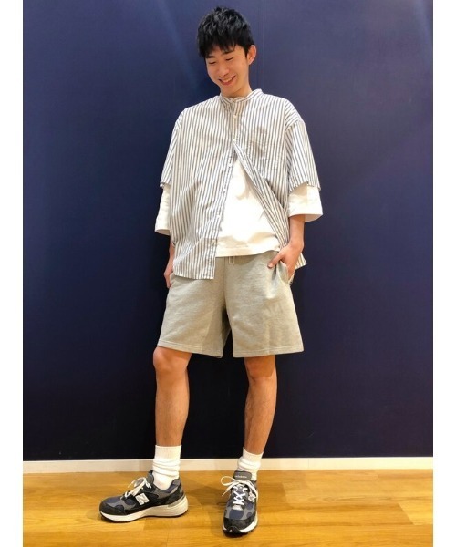 GAP（ギャップ）の「オーバーサイズフロントボタンシャツ（シャツ/ブラウス・メンズ・ホワイト/ネイビー/ホワイト系その他/ベージュ・S/M/L/XS/XL）」の21枚目の写真