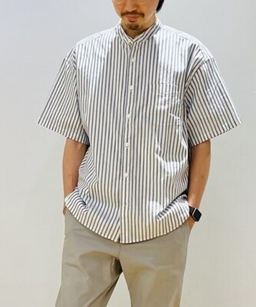 GAP（ギャップ）の「オーバーサイズフロントボタンシャツ（シャツ/ブラウス・メンズ・ホワイト/ネイビー/ホワイト系その他/ベージュ・S/M/L/XS/XL）」の14枚目の写真