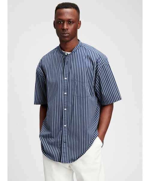 GAP（ギャップ）の「オーバーサイズフロントボタンシャツ（シャツ/ブラウス・メンズ・ホワイト/ネイビー/ホワイト系その他/ベージュ・S/M/L/XS/XL）」の19枚目の写真