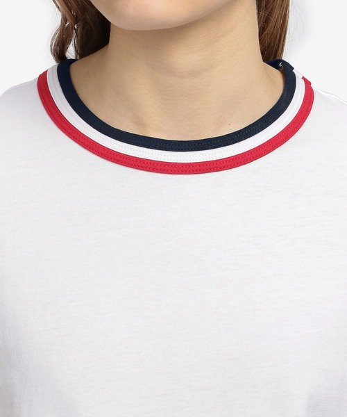 TOMMY HILFIGER（トミーヒルフィガー）の「レギュラーフィットクルーネックTシャツ（Tシャツ/カットソー・レディース・ホワイト・SMALL/MEDIUM/X-SMALL）」の3枚目の写真