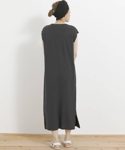 URBAN RESEARCH Sonny Label（アーバンリサーチサニーレーベル）の「フレンチスリーブサマーニットワンピース（ワンピース・レディース・スミクロ/ブルー/ベージュ・FREE）」の13枚目の写真